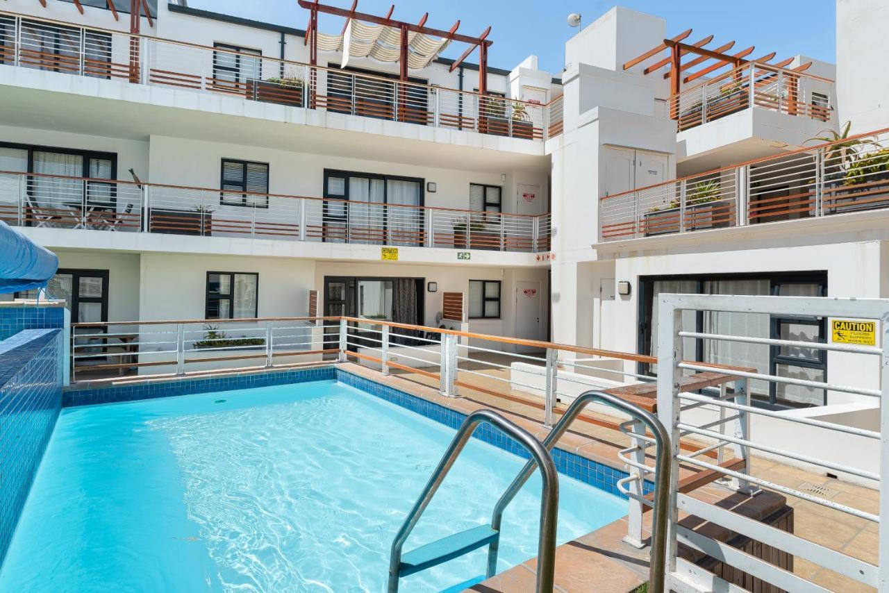 Azure 32 Apartment