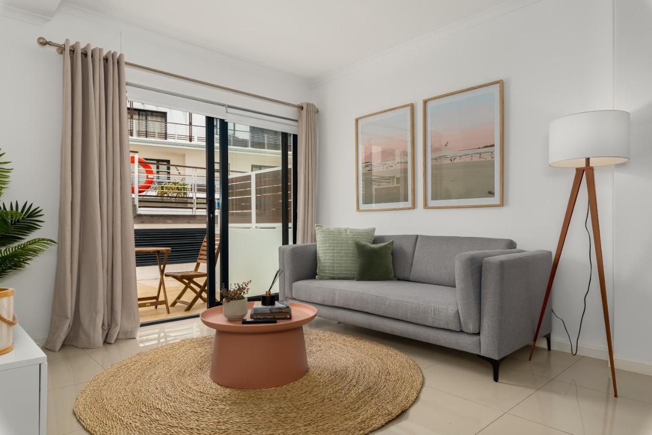 Azure 32 Apartment